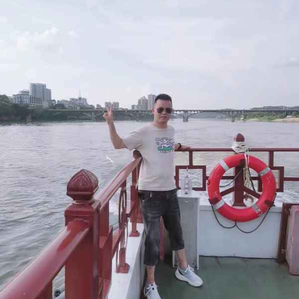 四川27岁单身帅哥真诚找对象-七台河征婚相亲网