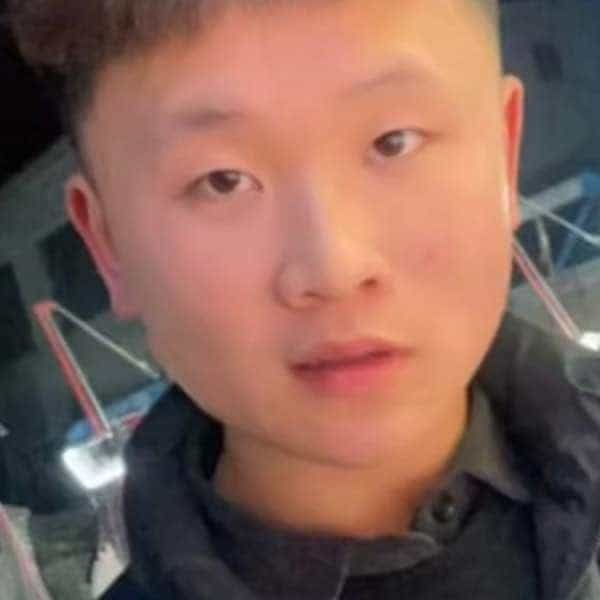 22岁岁河南单身帅哥 - 七台河吉缘网